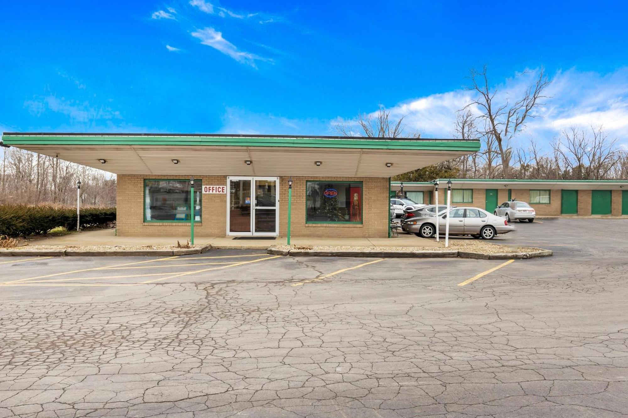 Oyo Hotel North Lima Oh - Boardman Dış mekan fotoğraf