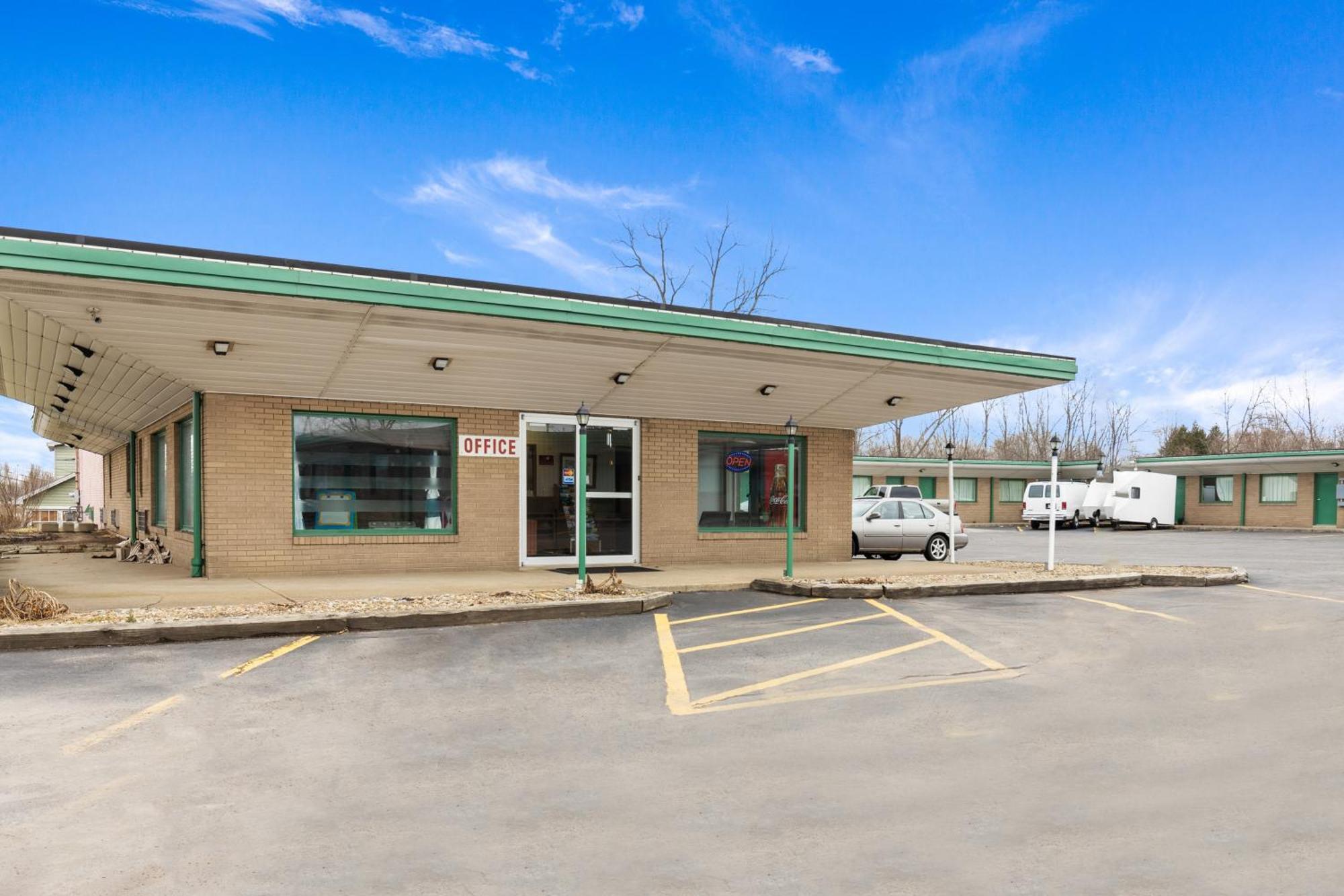 Oyo Hotel North Lima Oh - Boardman Dış mekan fotoğraf